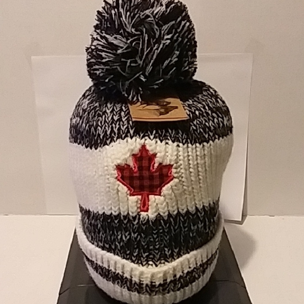 Cozy Knit Pom-Pom Hat with Maple Leaf Design